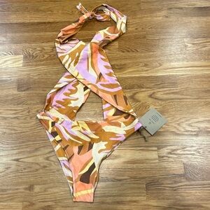 Stone Fox Swim x revolve Azalea One Piece Tropic women’s size large new w tags